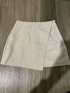 Abercrombie & Fitch Cream Wrap Skort